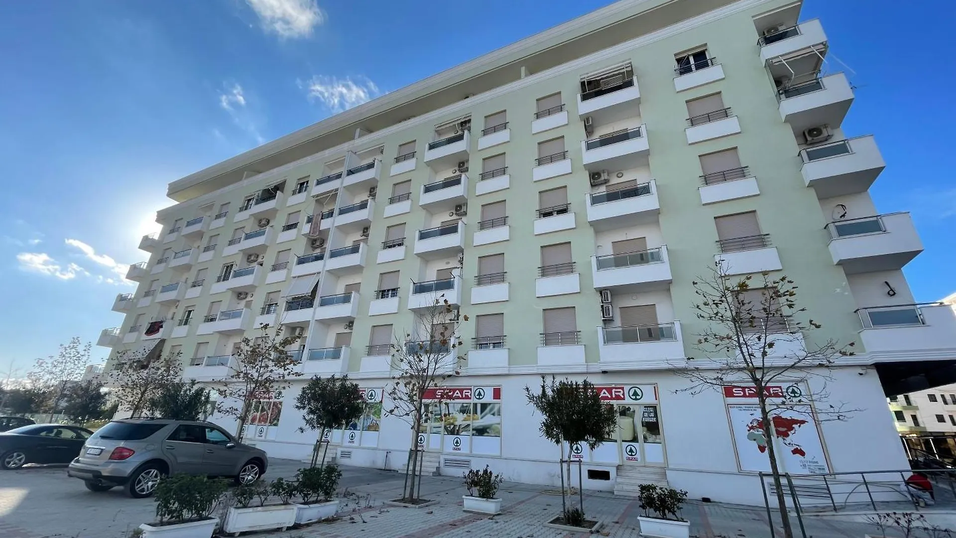 Enis Apartment غوليم
