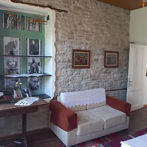 Pensjonat The Fir Gate, Gjirokastra
